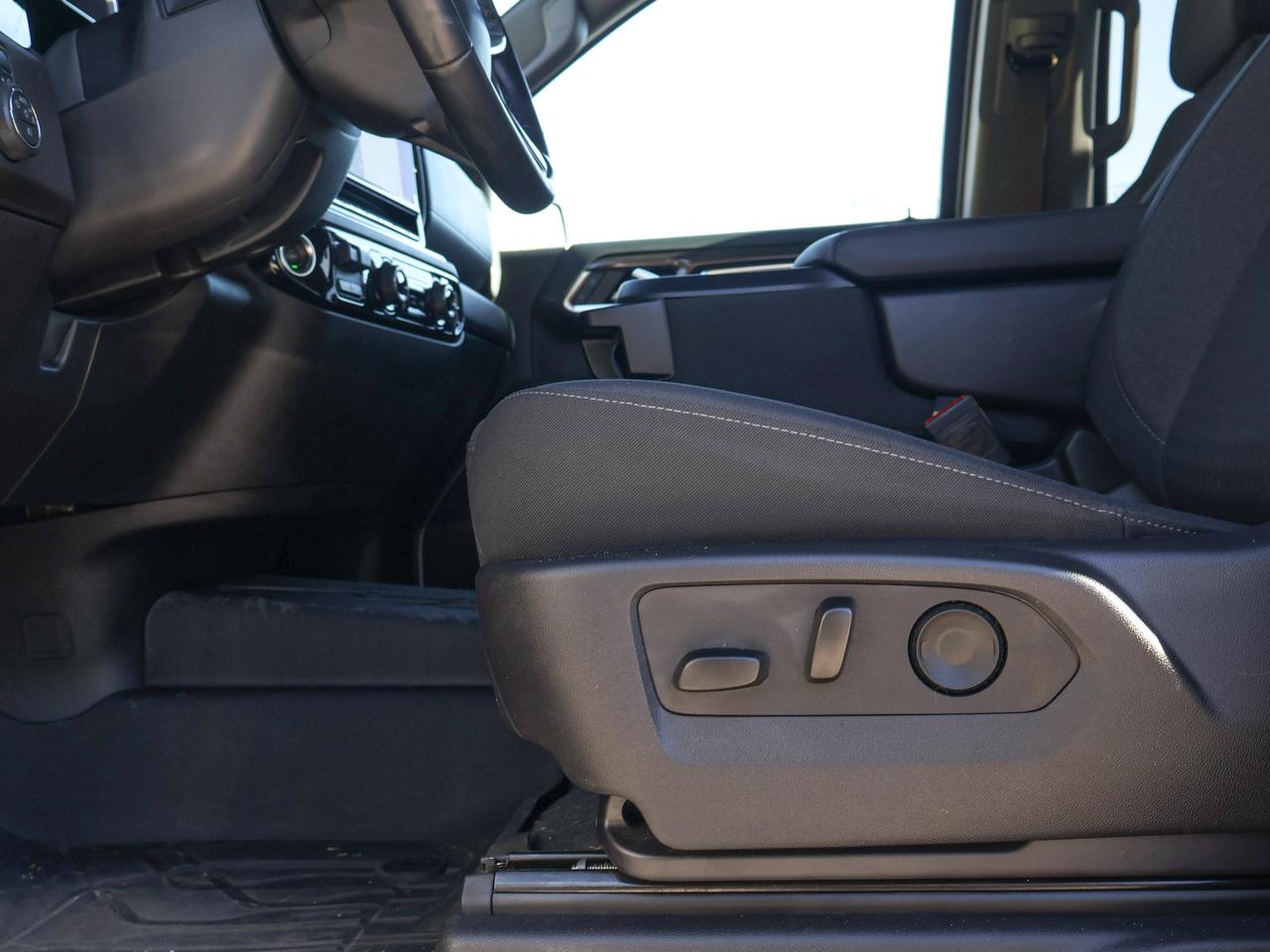 2024 Chevrolet Silverado 1500 RST Photo