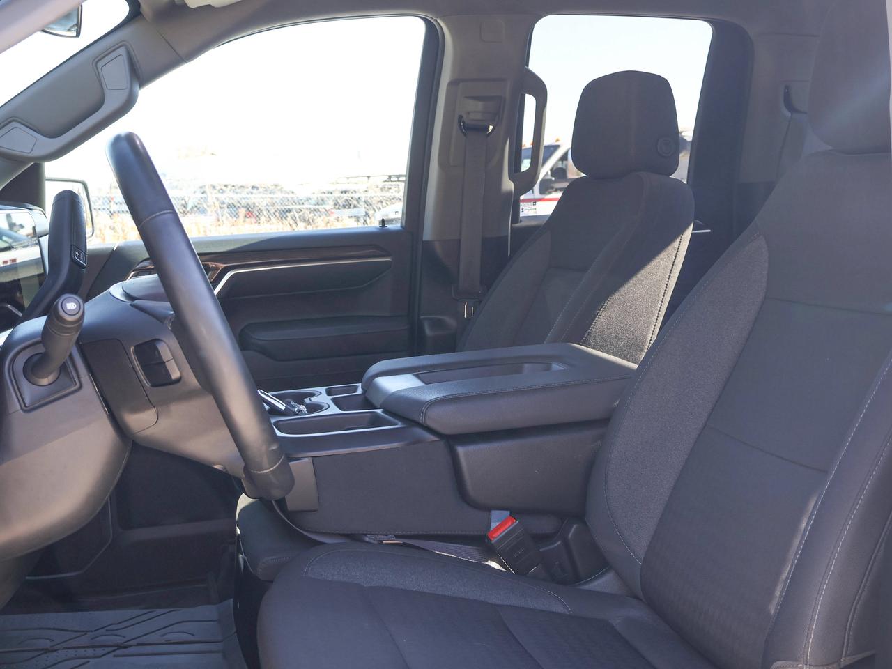 2024 Chevrolet Silverado 1500 RST Photo