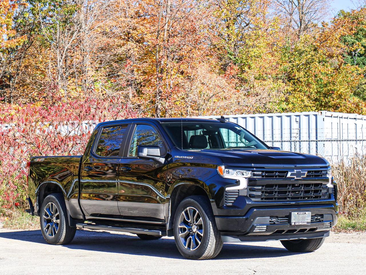 2022 Chevrolet Silverado 1500 RST Photo3