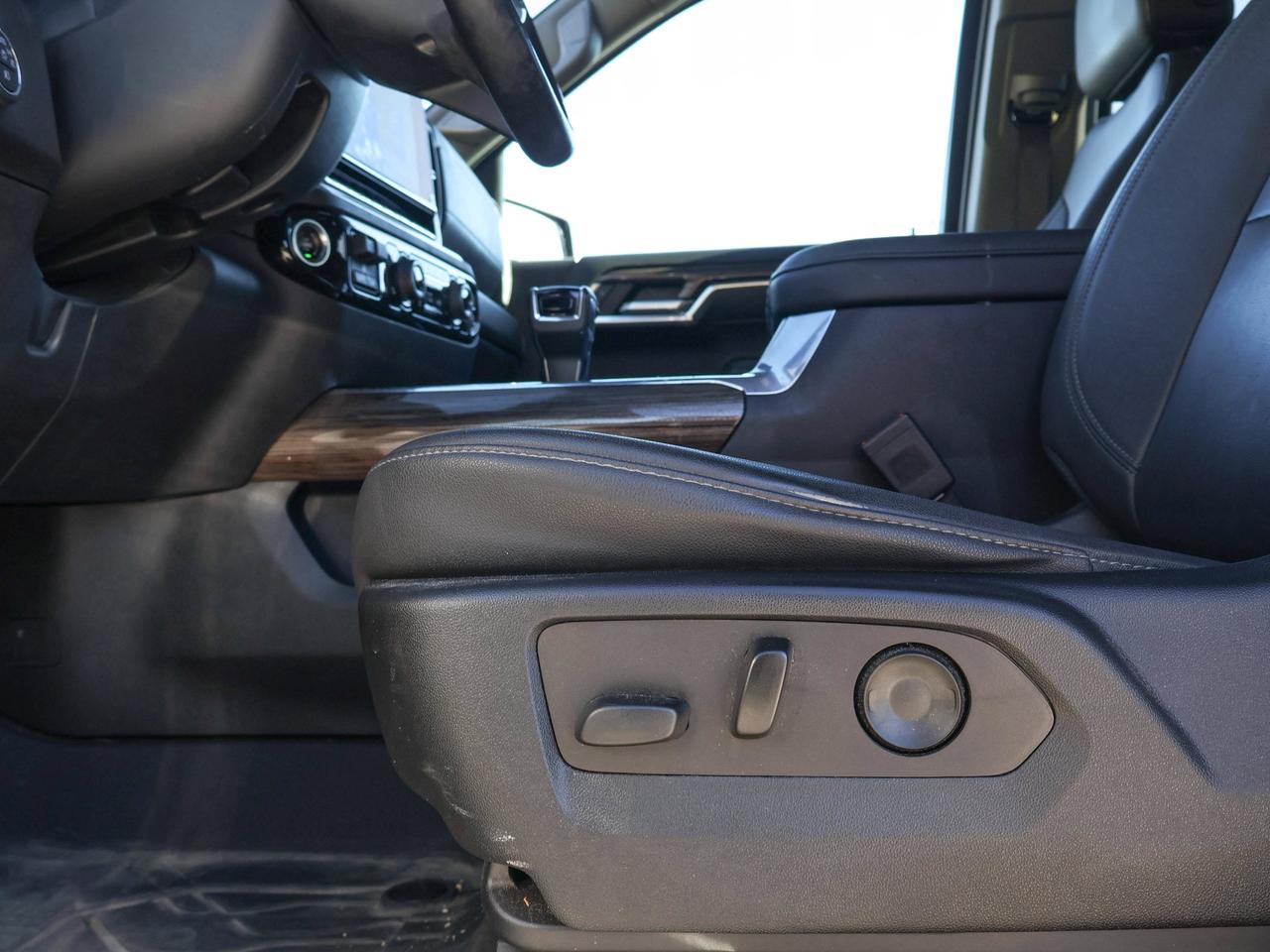 2022 Chevrolet Silverado 1500 RST Photo