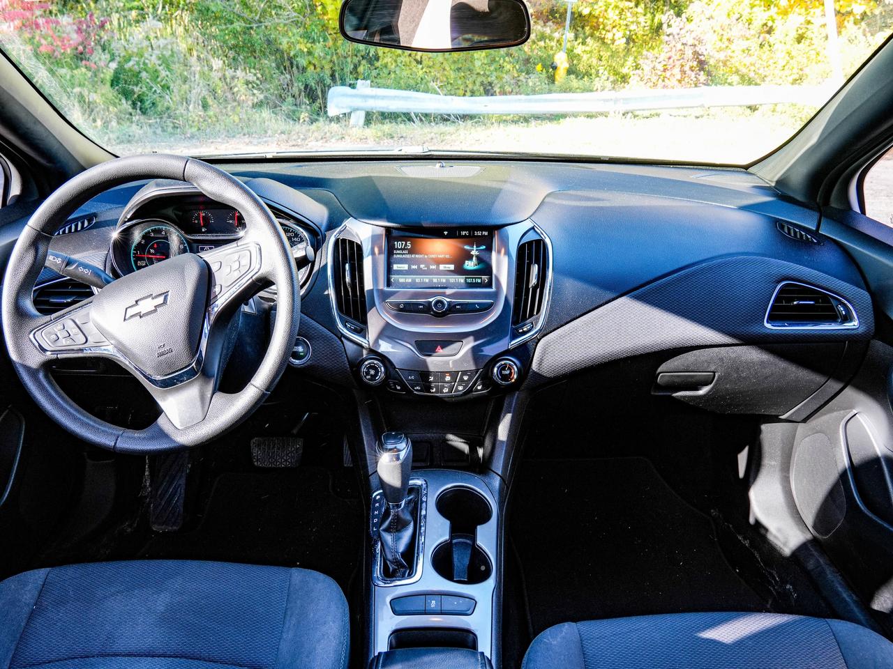 2018 Chevrolet Cruze LT Photo