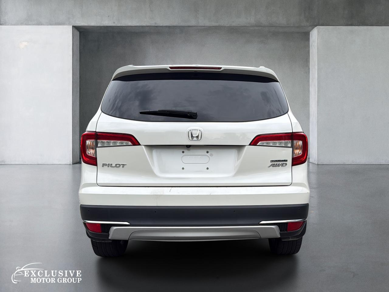 2019 Honda Pilot Touring 7-Passenger Photo