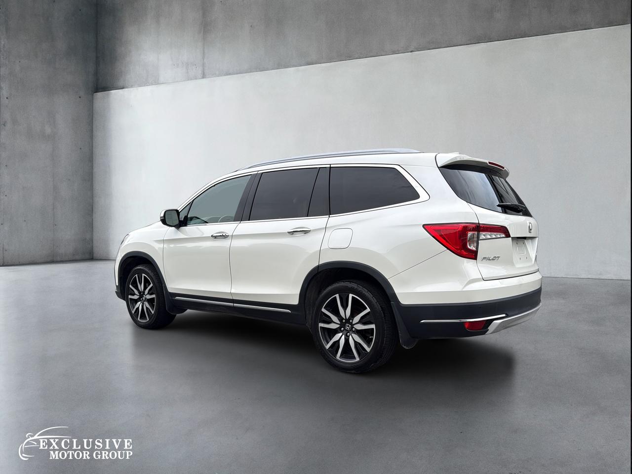 2019 Honda Pilot Touring 7-Passenger Photo