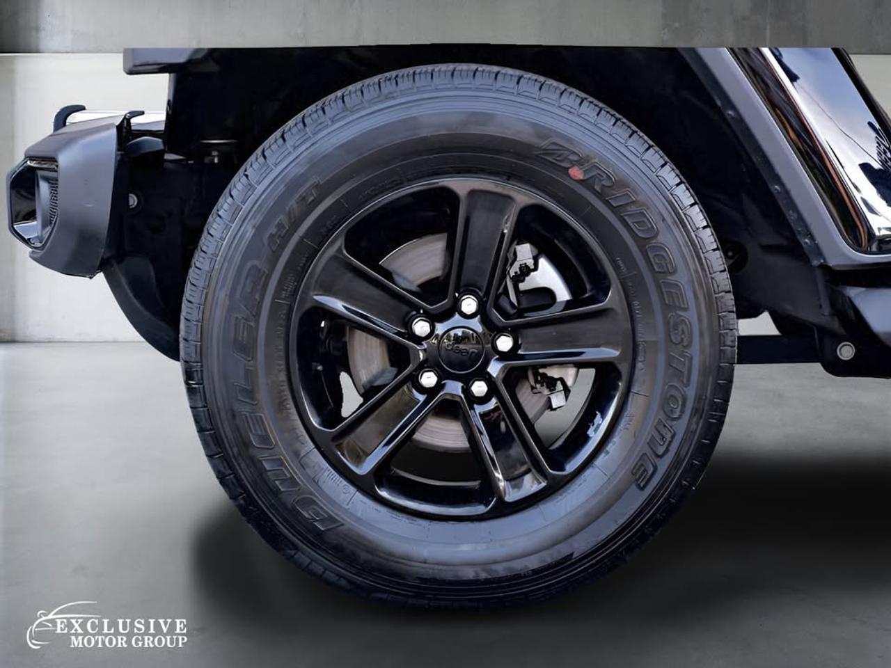 2020 Jeep Wrangler Sahara Altitude Photo