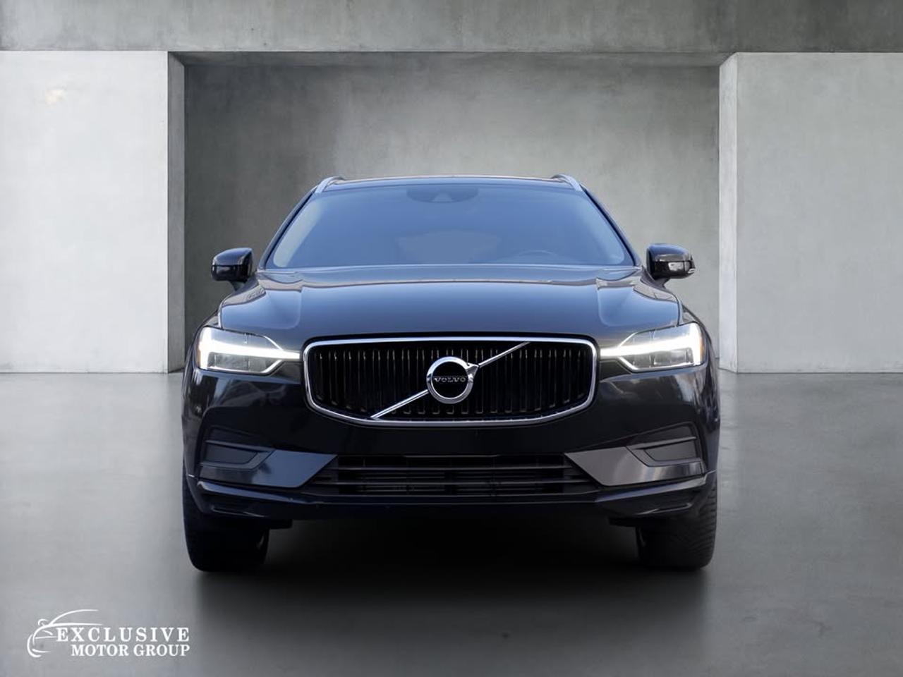 2020 Volvo XC60 Momentum - Photo #2
