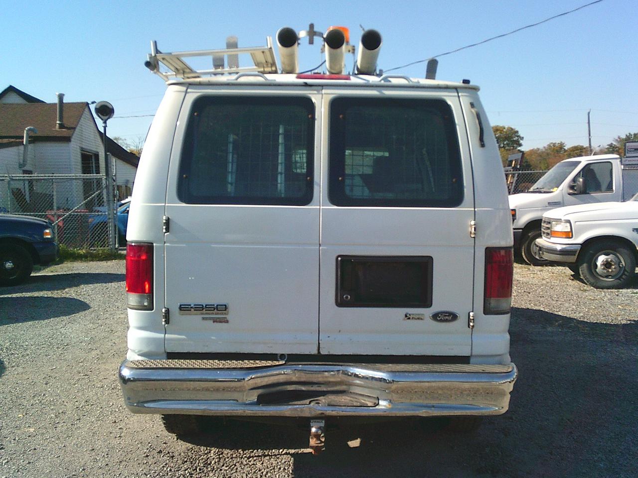 2011 Ford Econoline E-350 GENERATOR/INVERTER/TOW PKG Photo