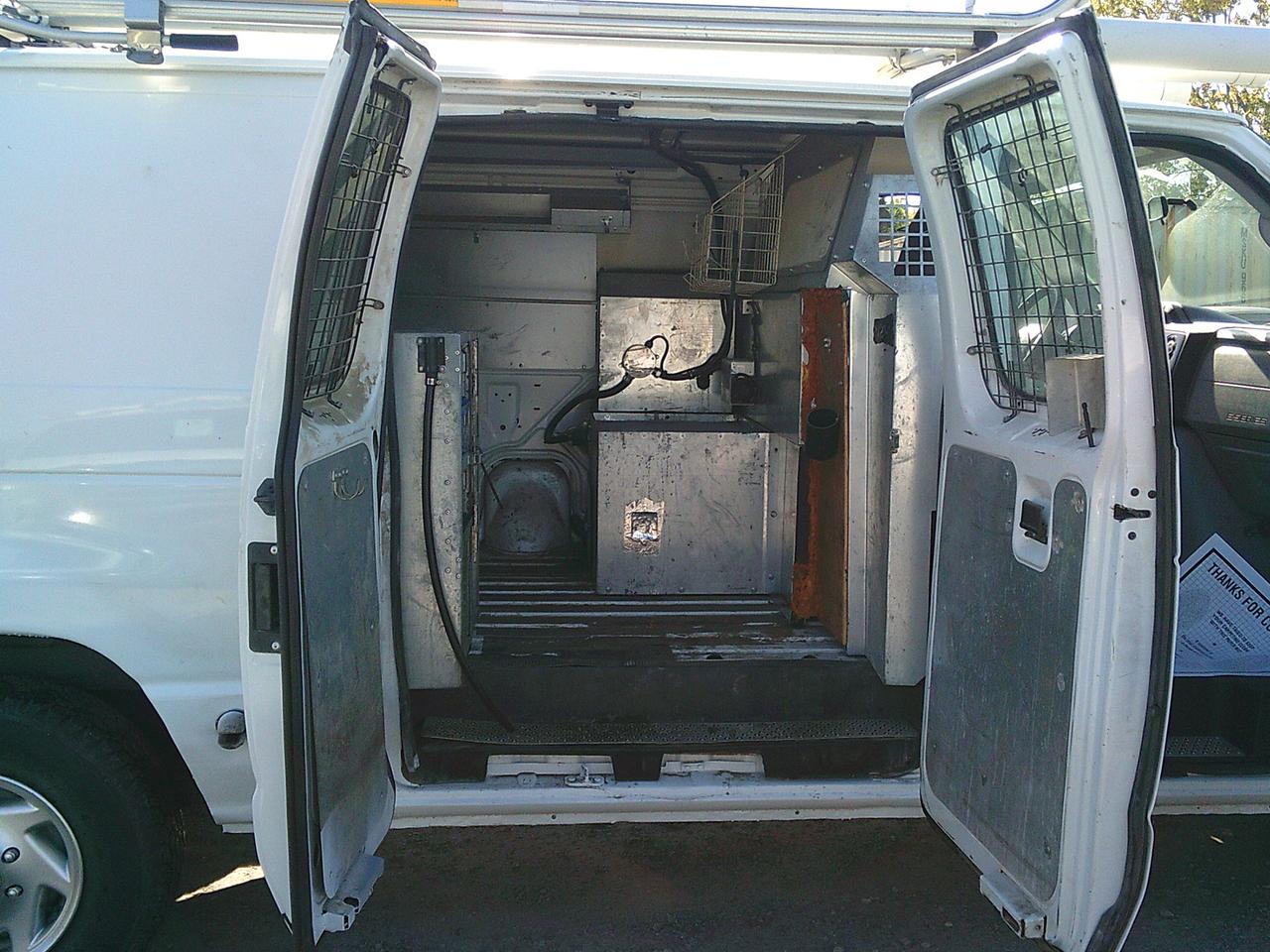 2011 Ford Econoline E-350 GENERATOR/INVERTER/TOW PKG Photo