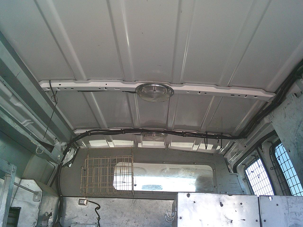 2011 Ford Econoline E-350 GENERATOR/INVERTER/TOW PKG Photo