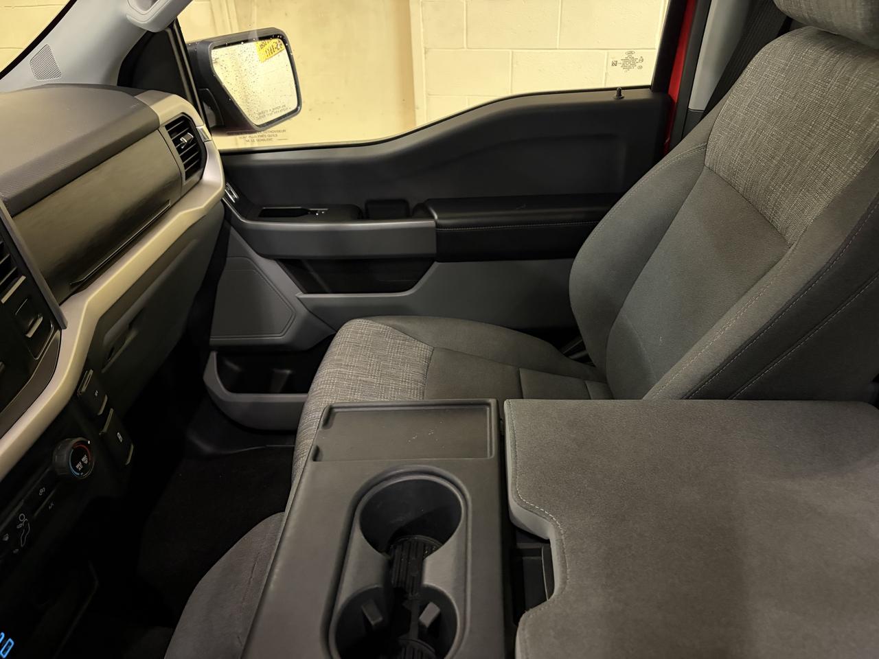 2022 Ford F-150 XLT Photo