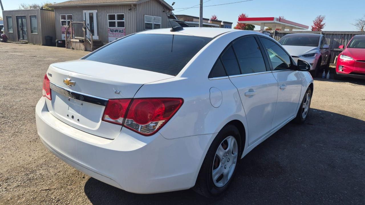 2016 Chevrolet Cruze LT, NAVI, LEATHER, SUNROOF, AUTO, ONLY 109KM, CERT Photo