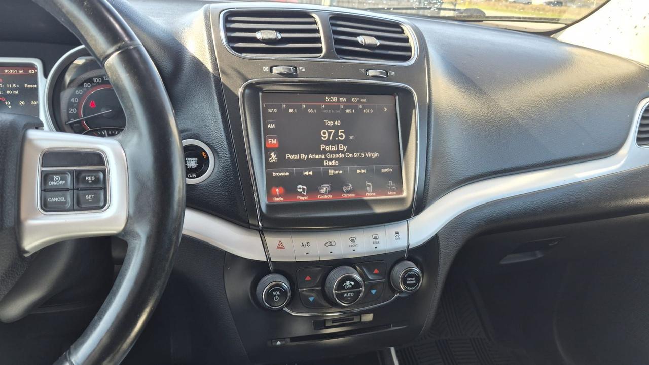 2017 Dodge Journey GT, 7 PASSENGER, LEATHER, LOADED, AWD, CERTIFIED Photo