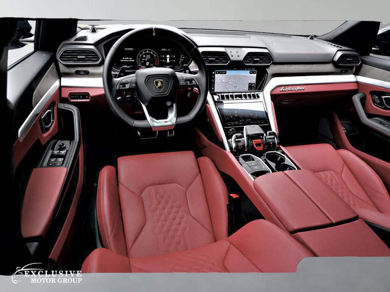 2023 Lamborghini Urus S Photo