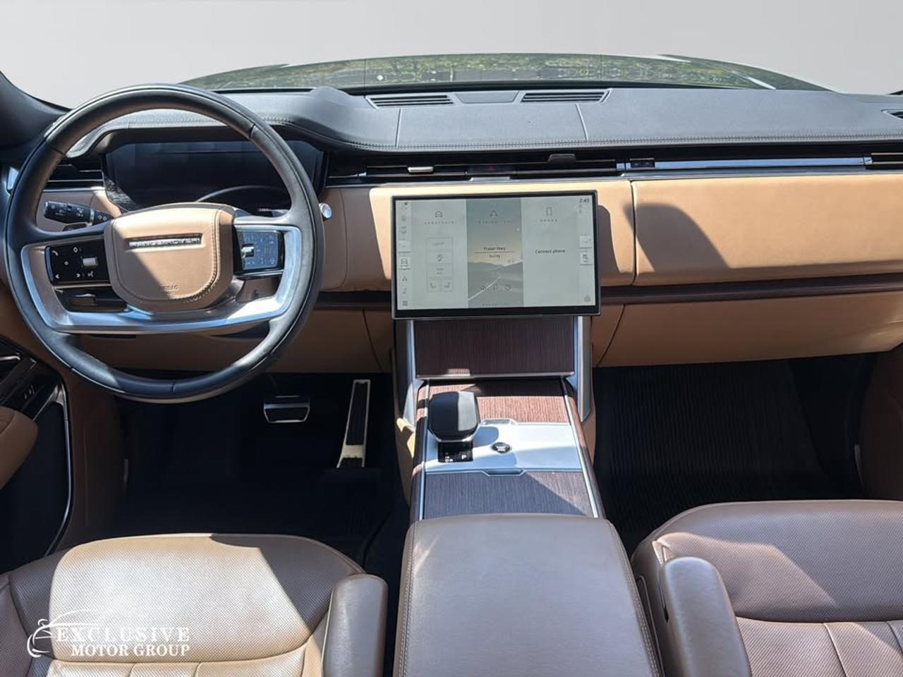 2024 Land Rover Range Rover SE - Photo #11