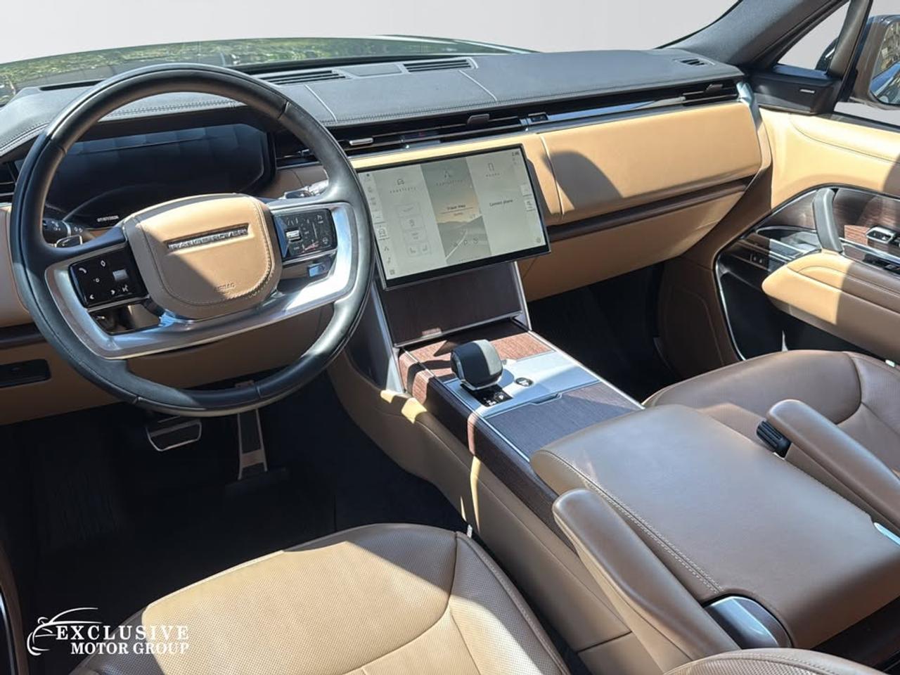 2024 Land Rover Range Rover SE Photo