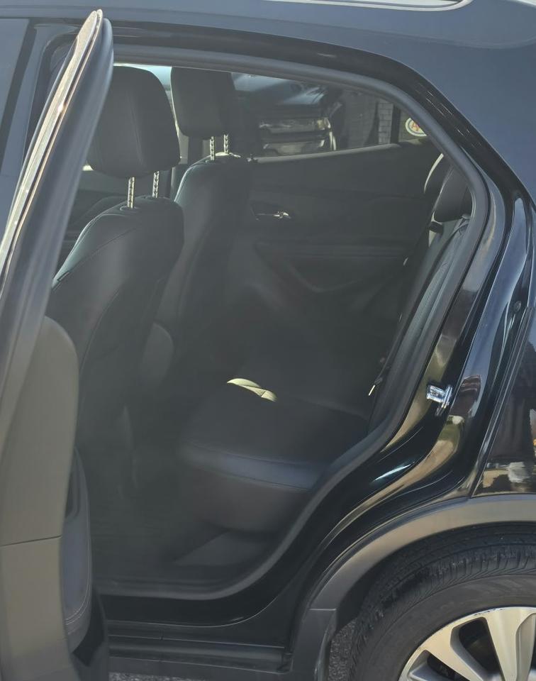 2018 Buick Encore PREFERRED / CRUISE / BLUETOOTH / PWR SEAT / LOW KM Photo4