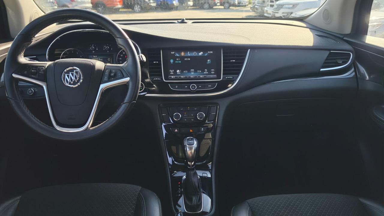 2018 Buick Encore PREFERRED / CRUISE / BLUETOOTH / PWR SEAT / LOW KM Photo