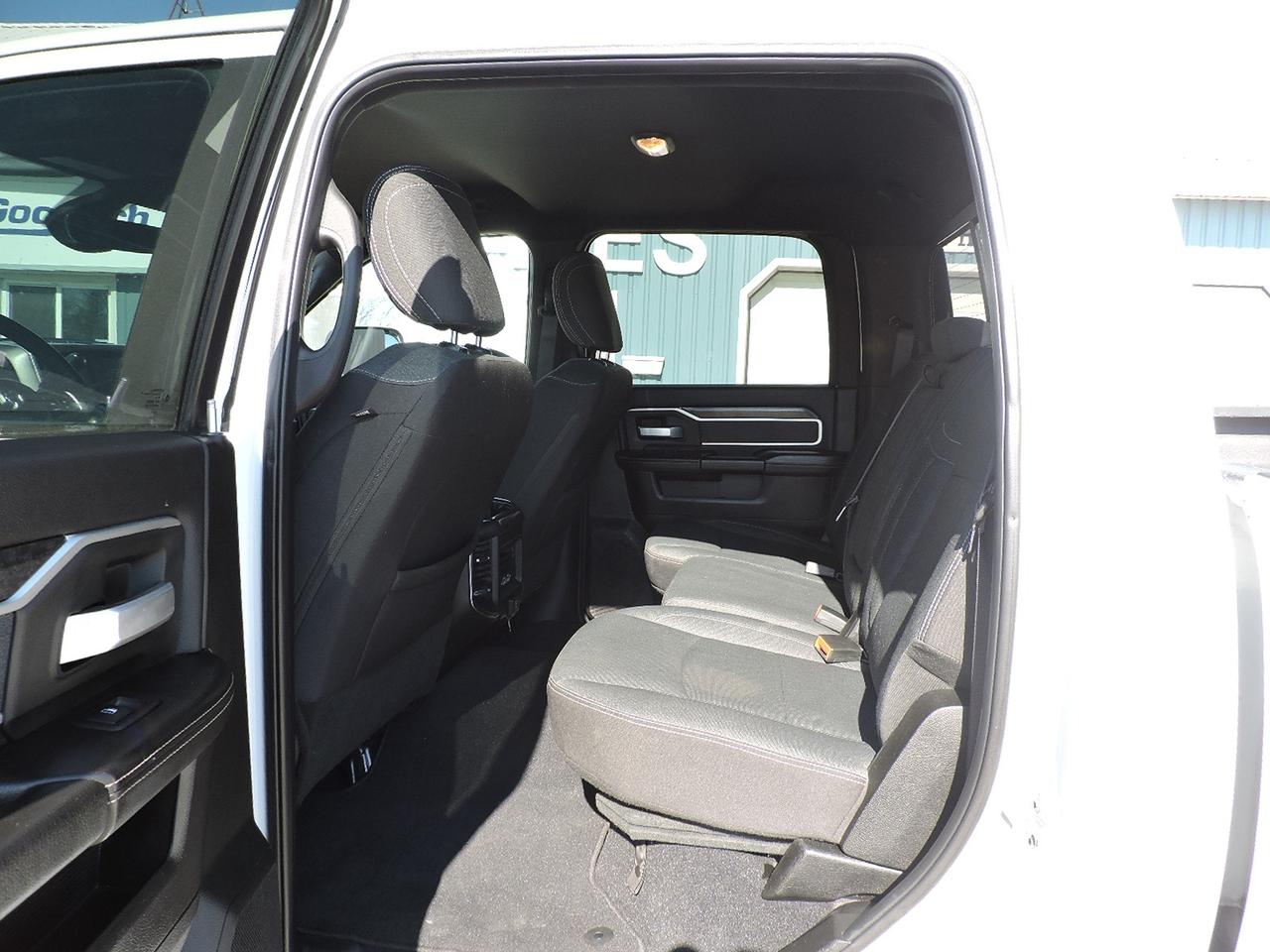 2019 RAM 2500 Big Horn Diesel 4X4 No Winters 1-Owner 141000KMS Photo
