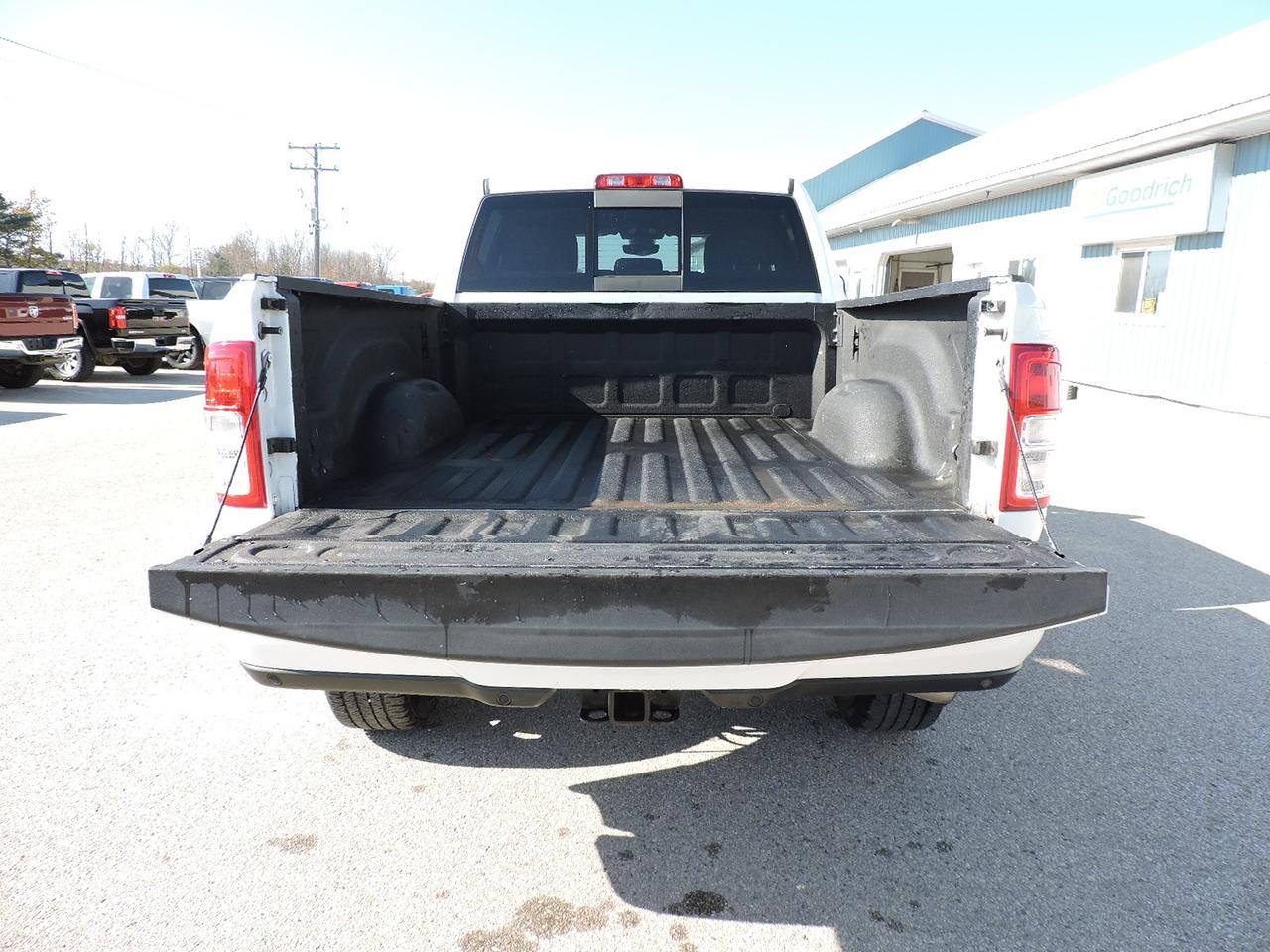 2019 RAM 2500 Big Horn Diesel 4X4 No Winters 1-Owner 141000KMS Photo