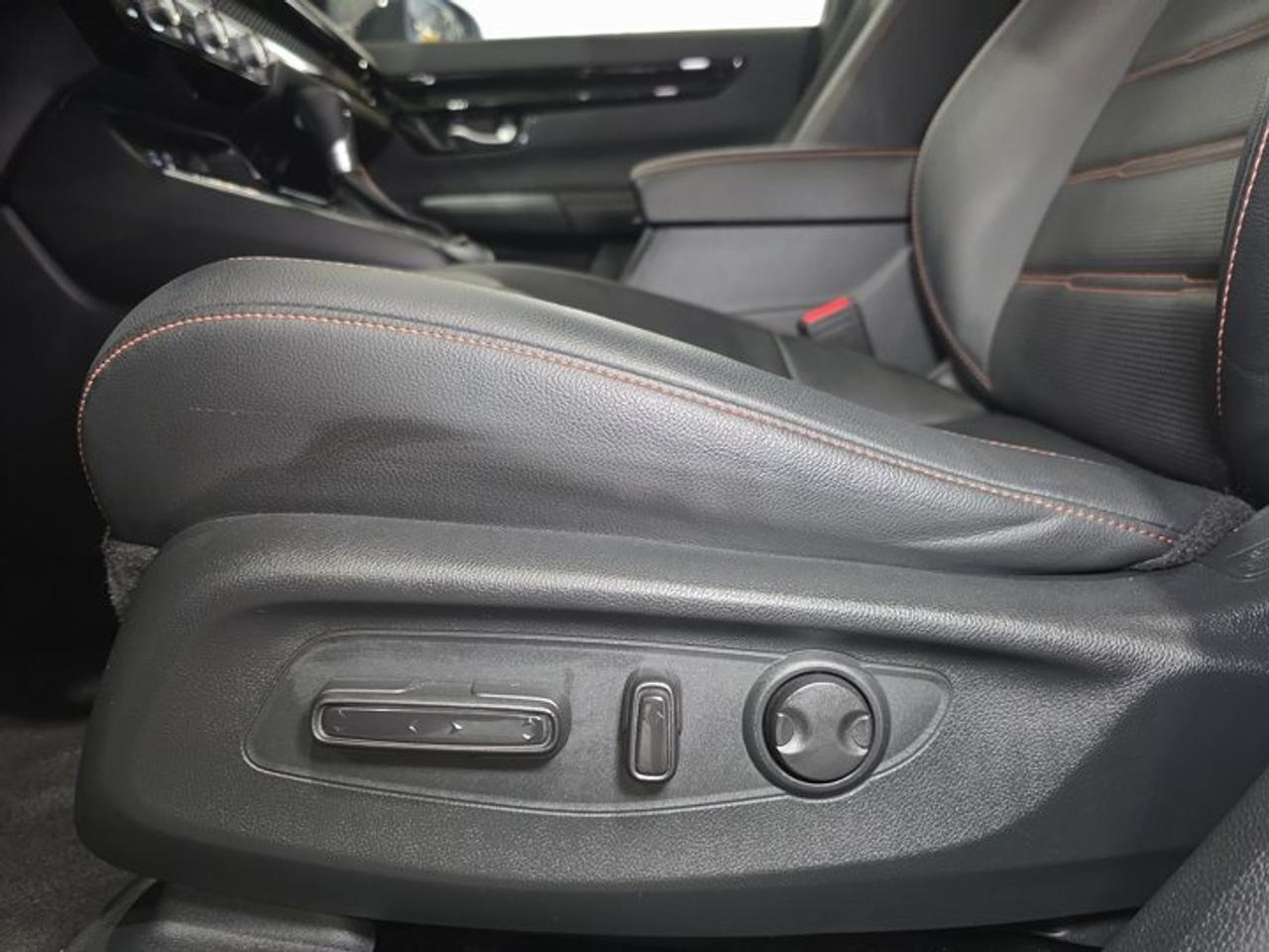 2025 Honda CR-V Hybrid Sport Touring Photo