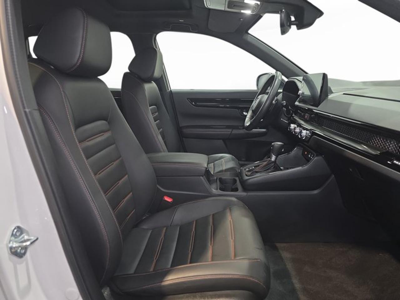 2025 Honda CR-V Hybrid Sport Touring Photo