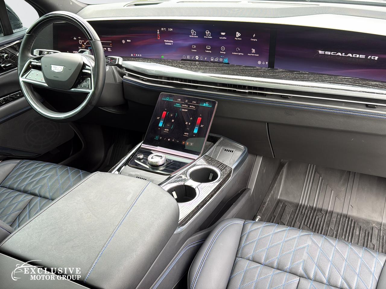 2025 Cadillac Escalade Luxury 1 Photo