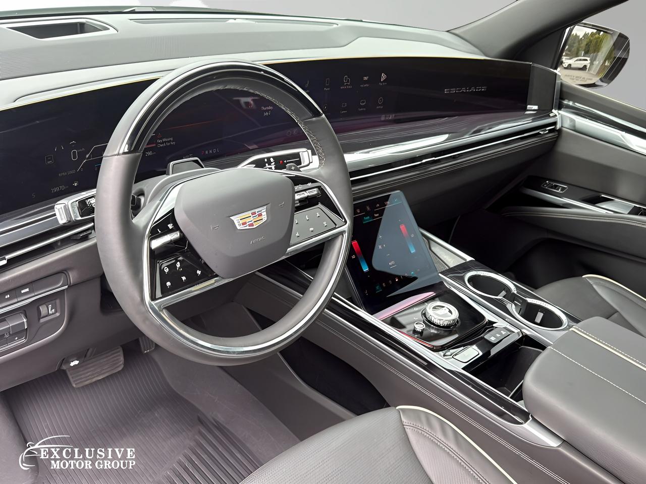 2025 Cadillac Escalade 4WD SPORT - Photo #12