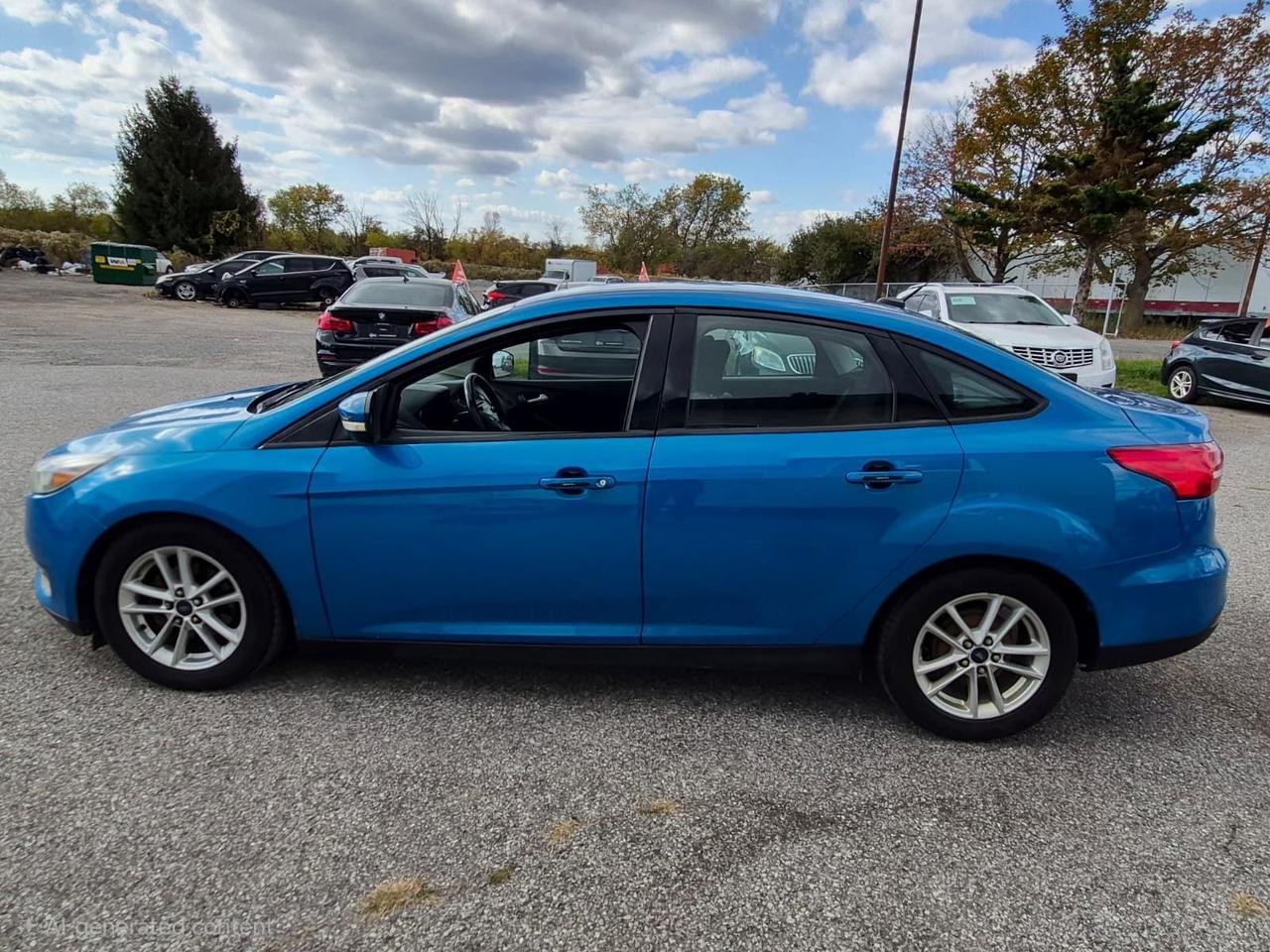 2017 Ford Focus 4DR SDN SE Photo