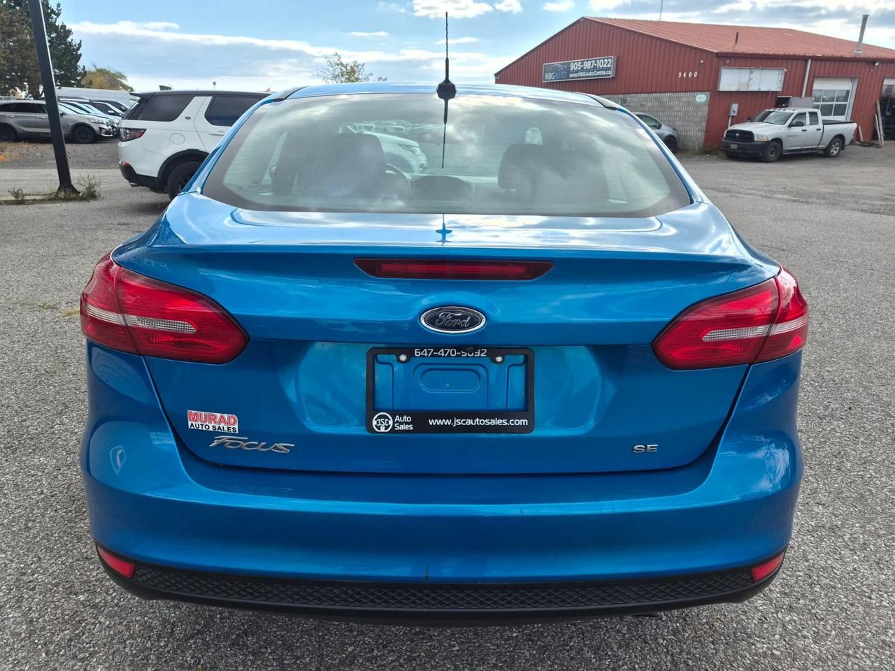 2017 Ford Focus 4DR SDN SE Photo