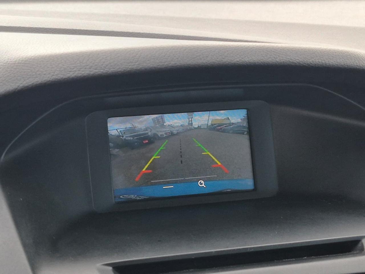 2017 Ford Focus 4DR SDN SE Photo