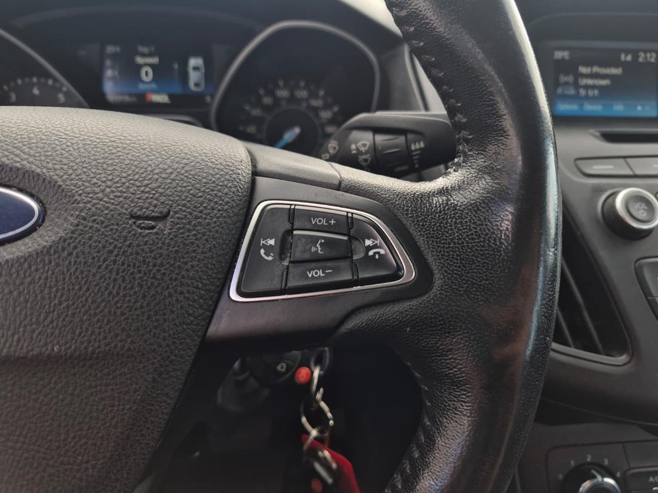 2017 Ford Focus 4DR SDN SE Photo