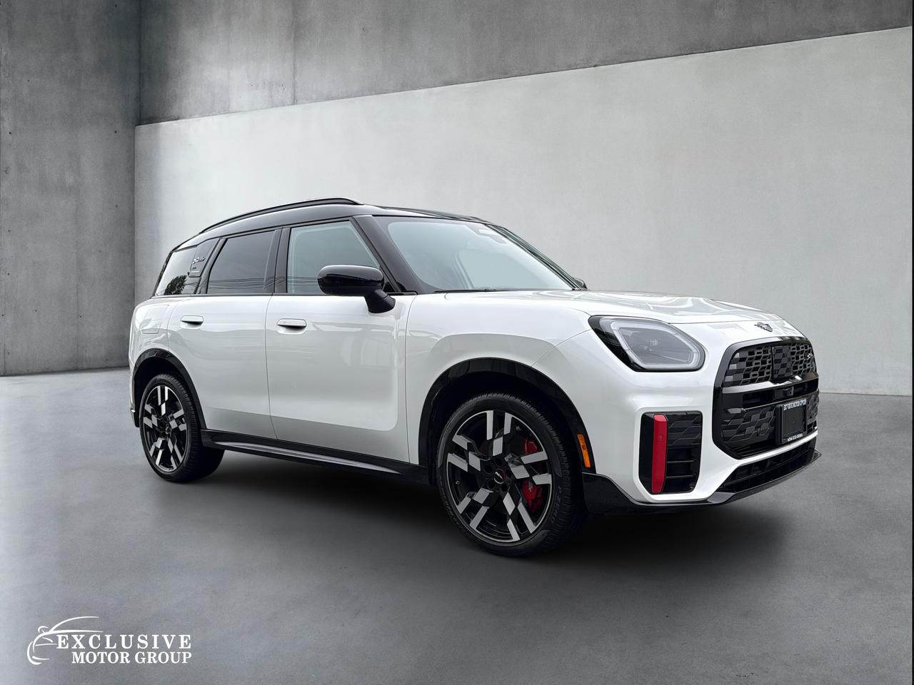 2025 MINI Countryman John Cooper Works - Photo #3