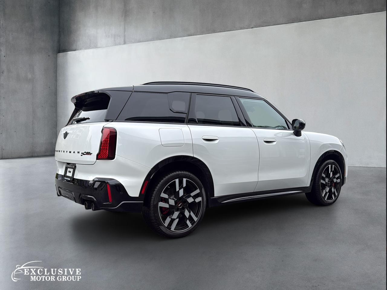 2025 MINI Countryman John Cooper Works - Photo #4