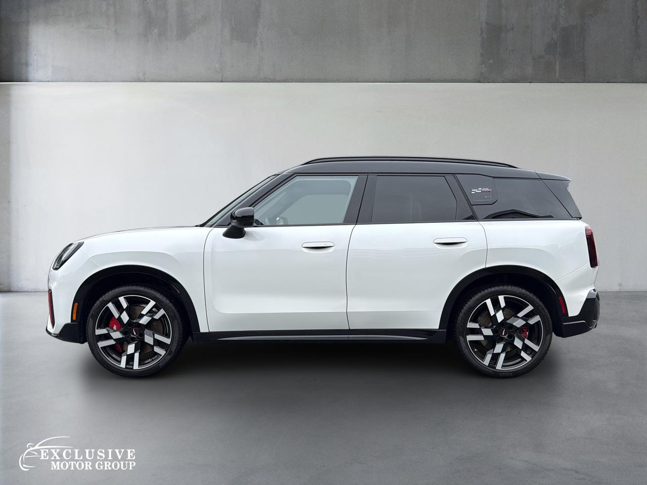 2025 MINI Countryman John Cooper Works Photo