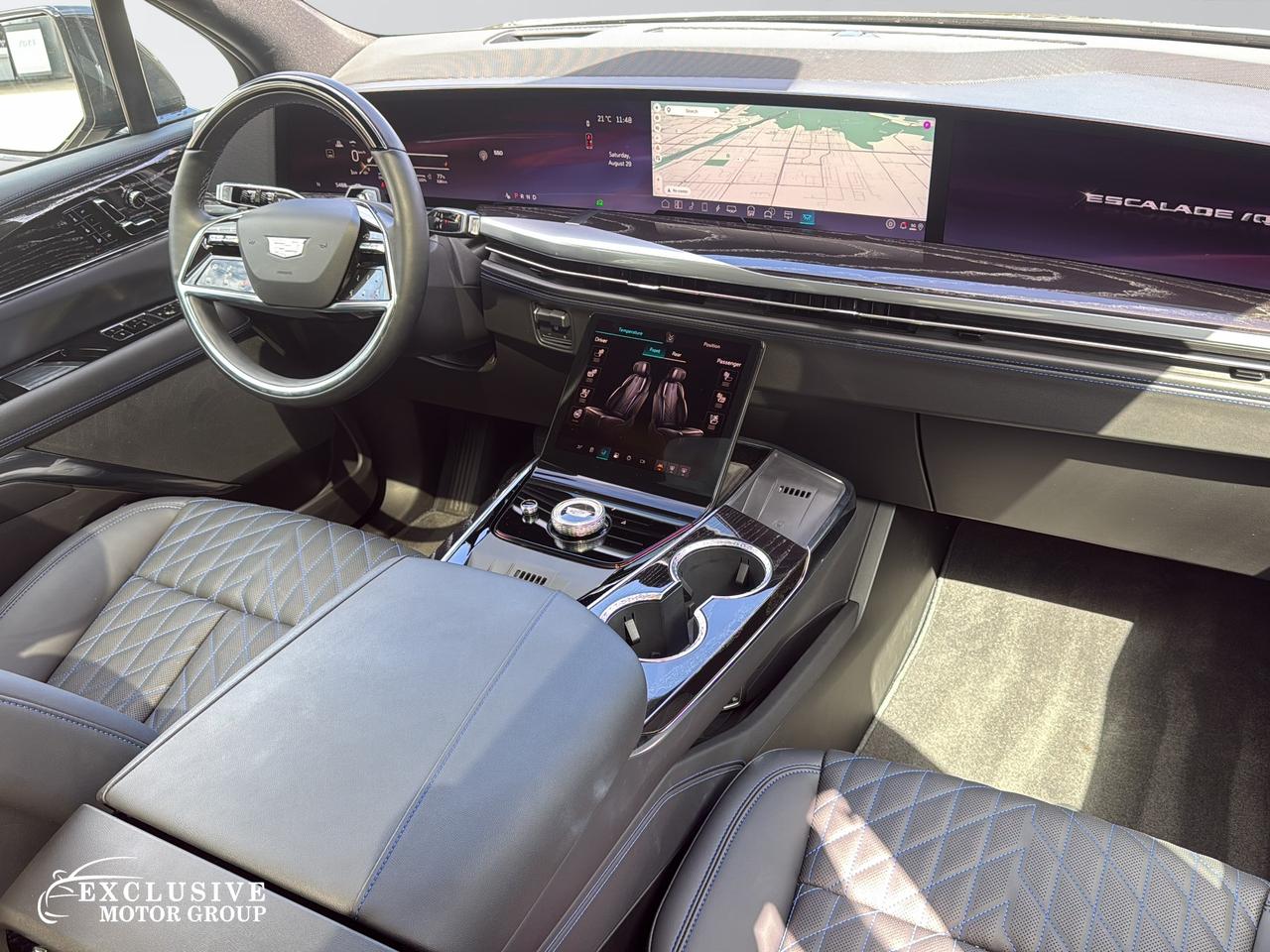 2026 Cadillac Escalade Sport Photo