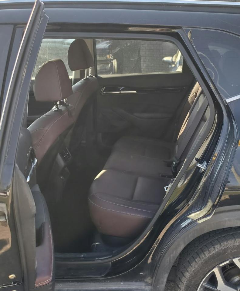 2022 Kia Seltos SX TURBO / NO ACCIDENTS / LEATHER / ROOF / NAV Photo4