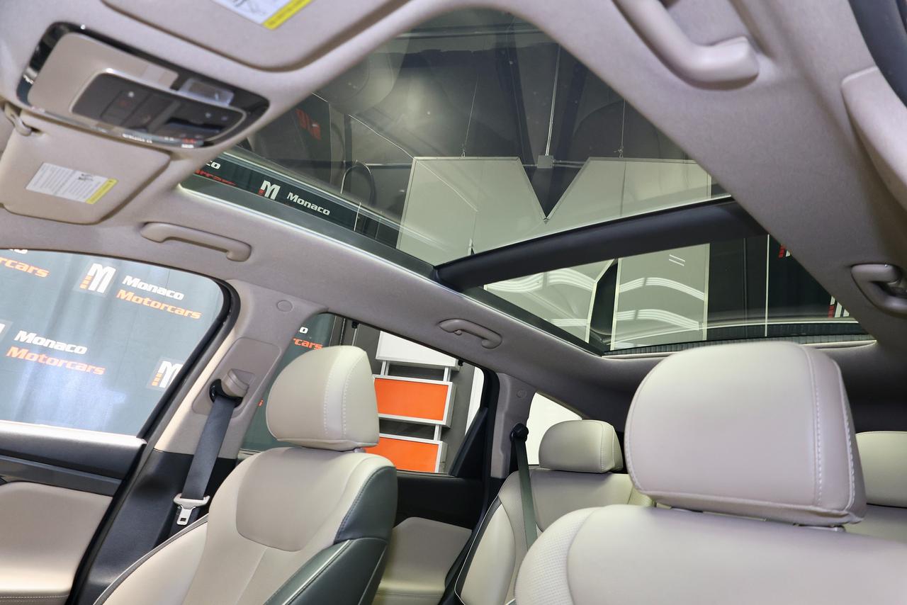 2022 Hyundai Santa Fe Preferred - PANOROOF|CAMERA|BLINDSPOT Photo