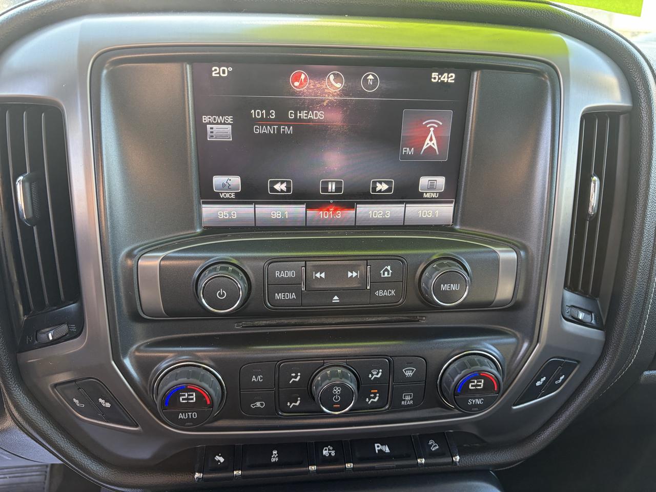 2014 GMC Sierra 1500 SLE Photo