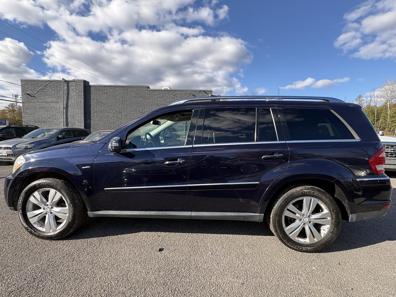 2011 Mercedes-Benz GL-Class GL 350 BlueTec Photo
