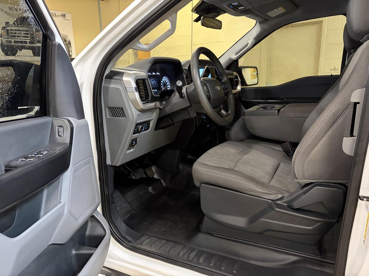 2021 Ford F-150 XL Photo