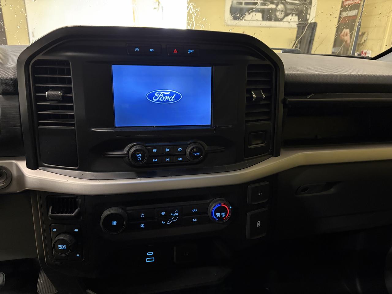 2021 Ford F-150 XL Photo