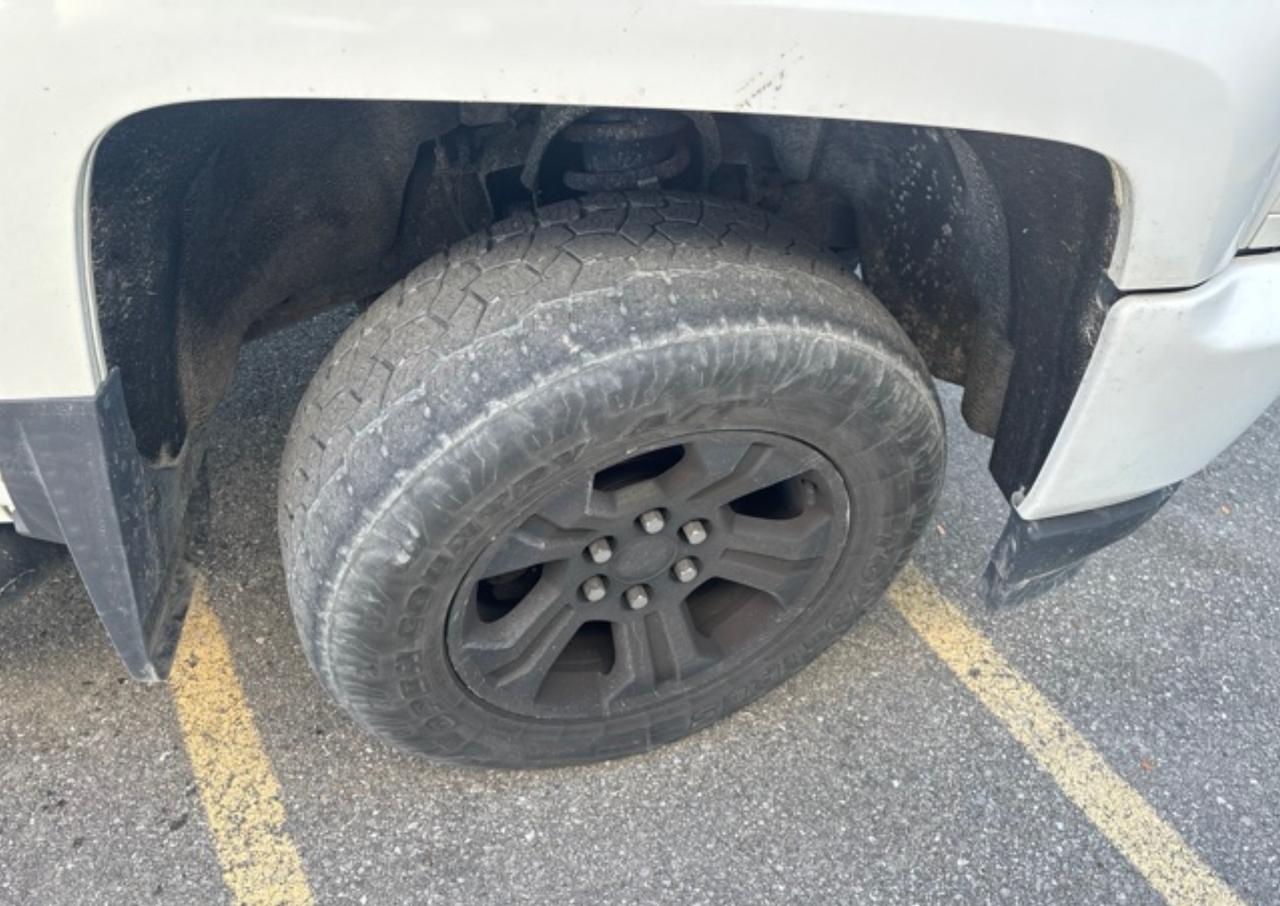 2016 Chevrolet Silverado 1500 2LT|SPRAY LINER|5.3L V8|LED CARGO LIGHTS|10-WAY PWR DRVR SEAT|HTD CLOTH BUCKET STS|INT TRLR BRAKE|TRUE NORTH ED Photo