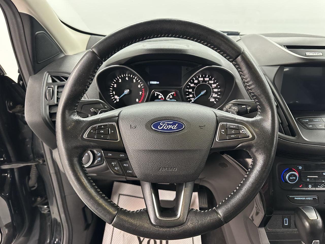 2017 Ford Escape 4WD 4dr SE Photo9