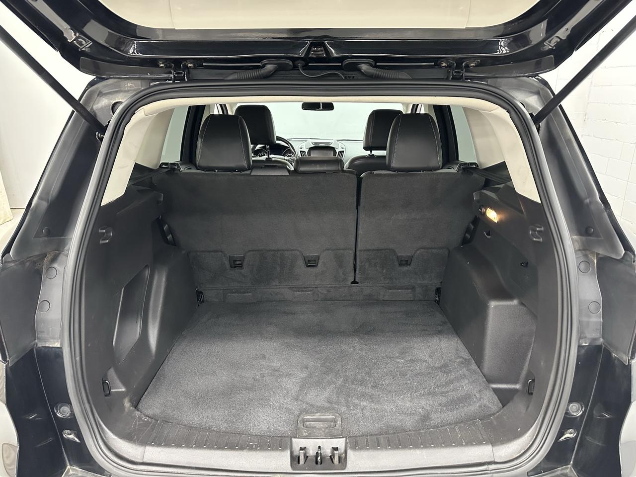 2017 Ford Escape 4WD 4dr SE Photo19