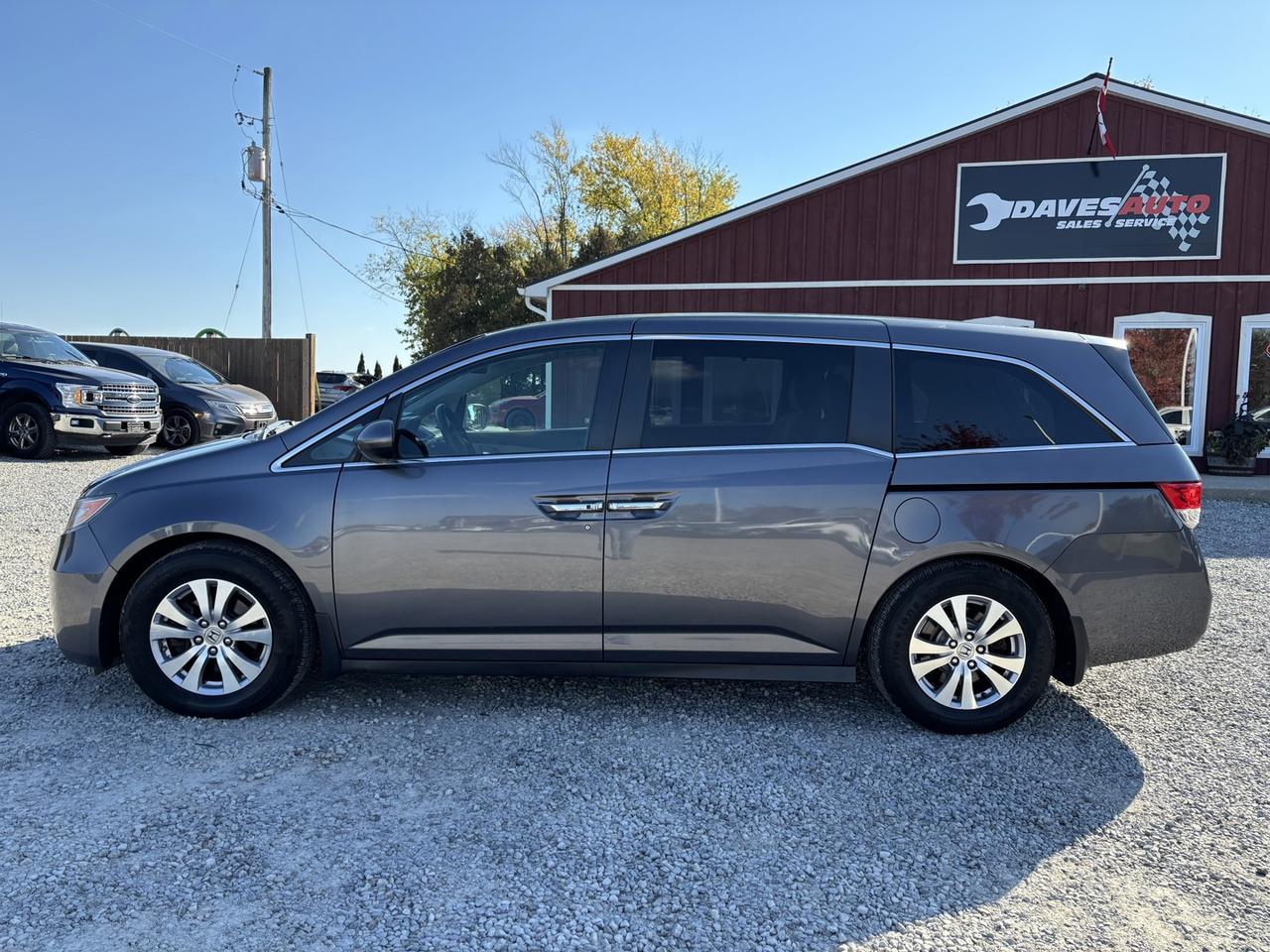 2016 Honda Odyssey EX Photo5