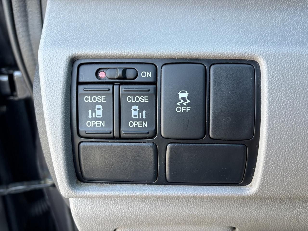 2016 Honda Odyssey EX Photo