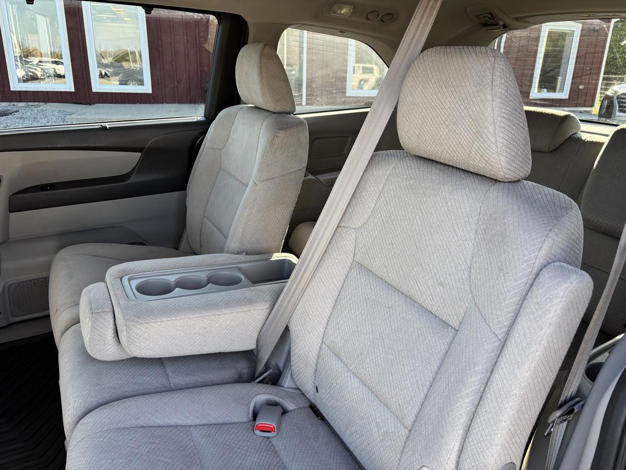 2016 Honda Odyssey EX Photo