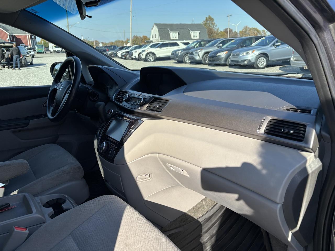 2016 Honda Odyssey EX Photo