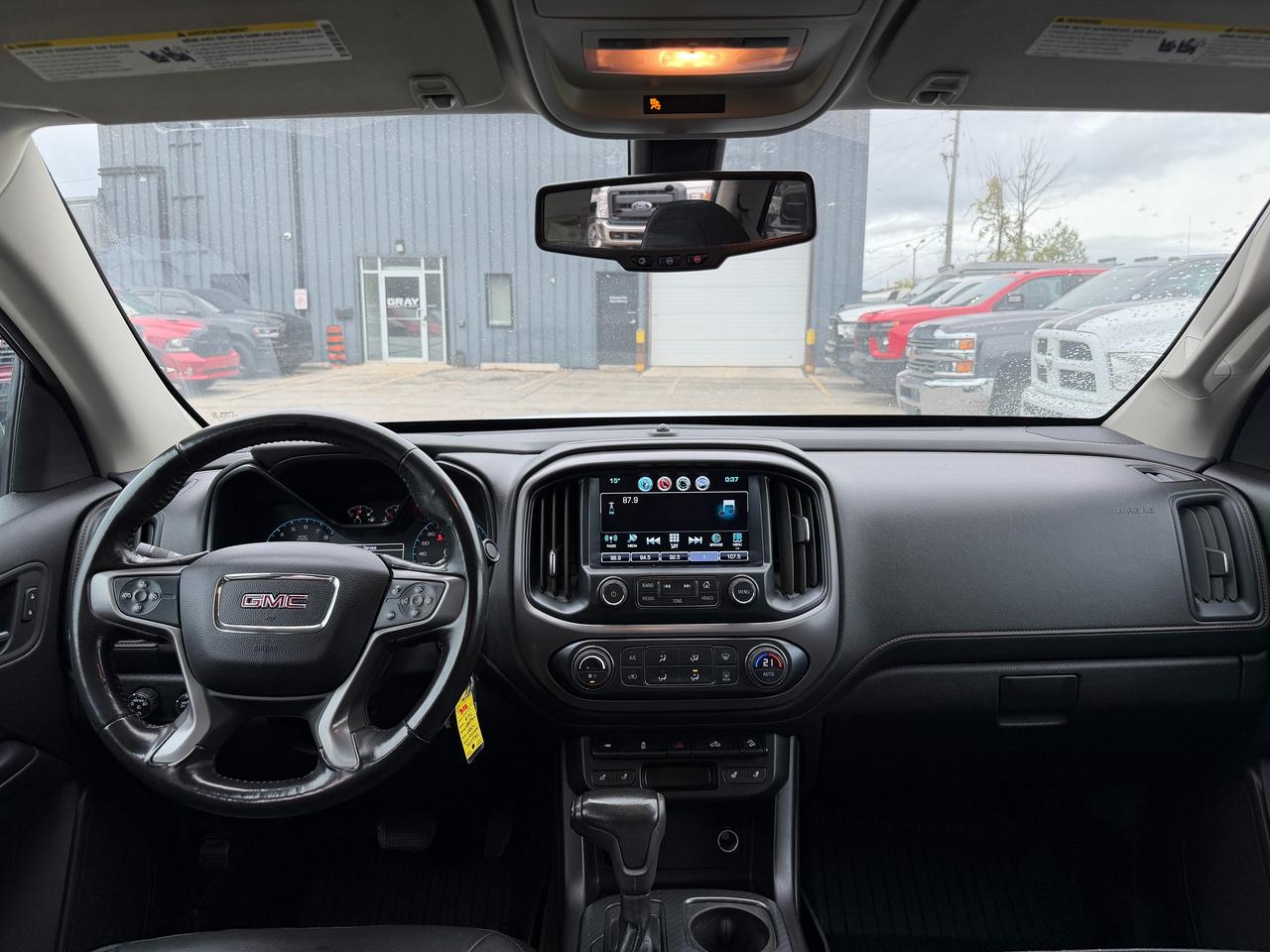 2017 GMC Canyon 4WD SLE Photo