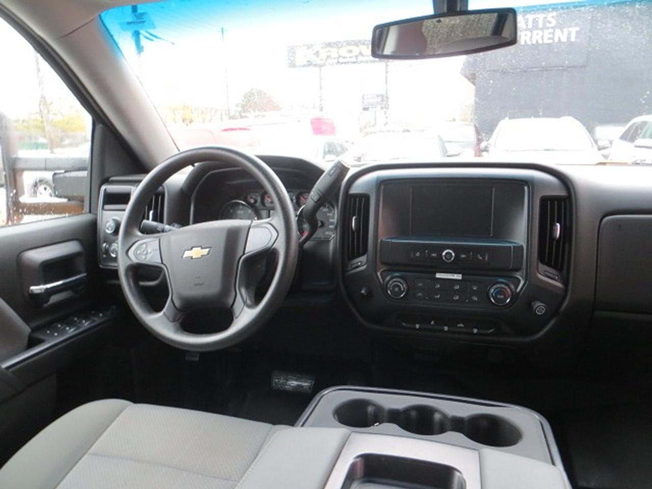 2016 Chevrolet Silverado 1500 CERTIFIED, 4X4, CREW, 6.6 FT BOX, 99K, CARGO TRAY Photo