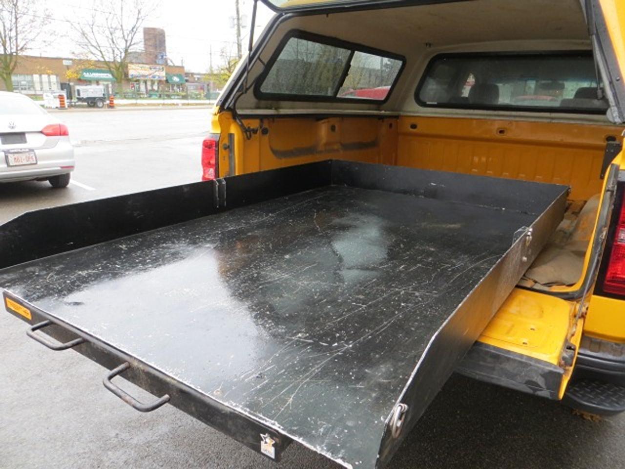 2016 Chevrolet Silverado 1500 CERTIFIED, 4X4, CREW, 6.6 FT BOX, 99K, CARGO TRAY Photo